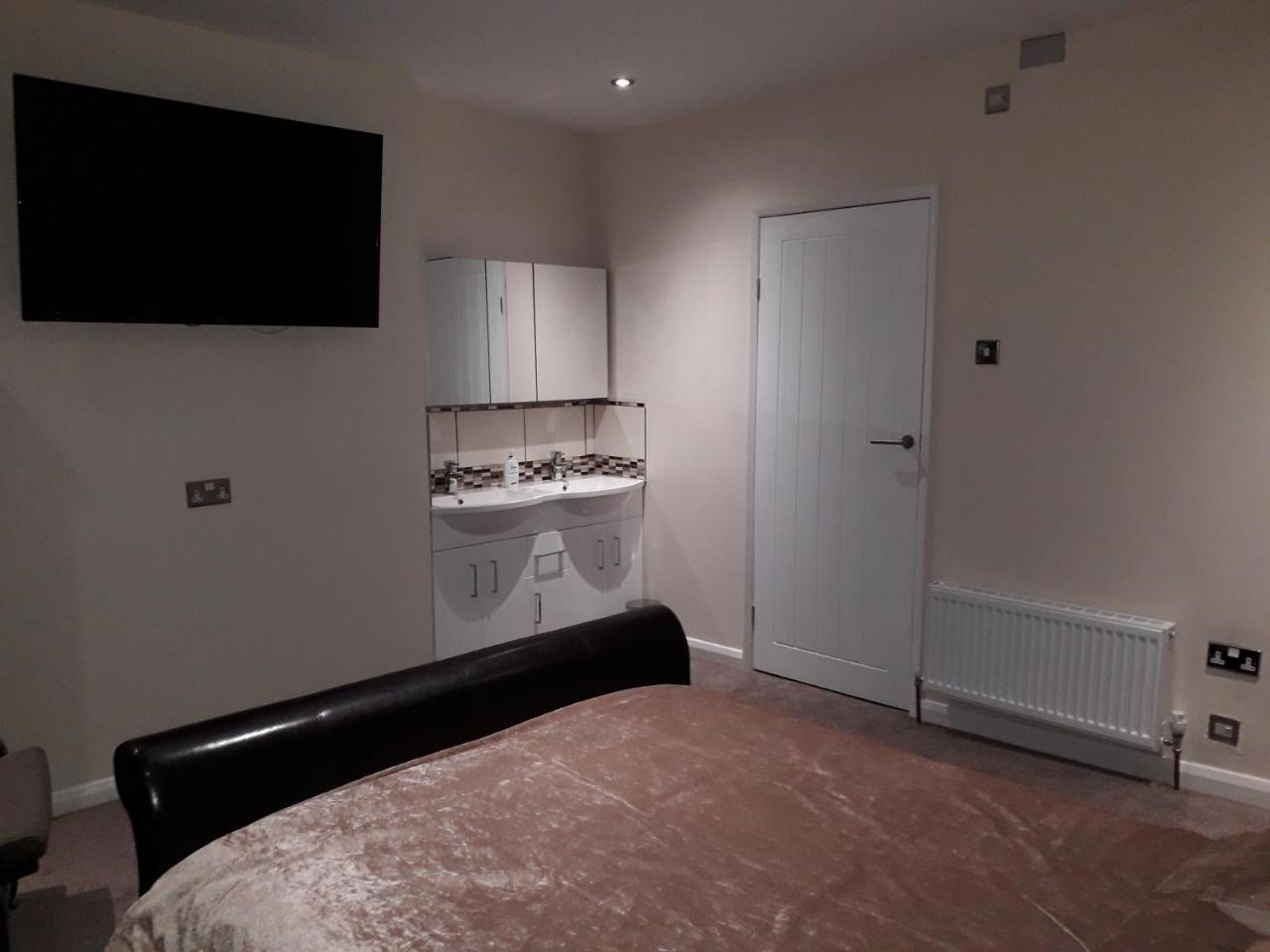 The Inn Guest House Newton Derbyshire Tibshelf Exteriör bild